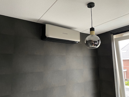 Wandunit in slaapkamer Spanbroek